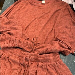 Roxy Matching Set Crew Neck Sweater + Shorts Size Medium